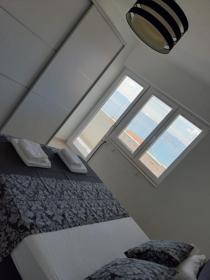 Apartments Duće Екстериор снимка