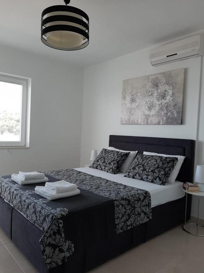 Apartments Duće Екстериор снимка