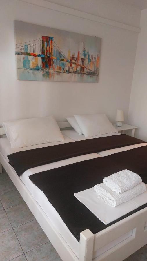 Apartments Duće Екстериор снимка