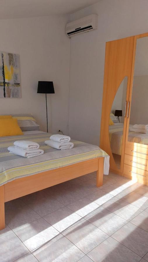 Apartments Duće Екстериор снимка